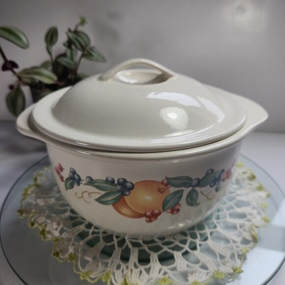Corelle Coordinates 1.5 Quart Covered Casserole Abundance Fruit Stoneware - Picture 2 of 11